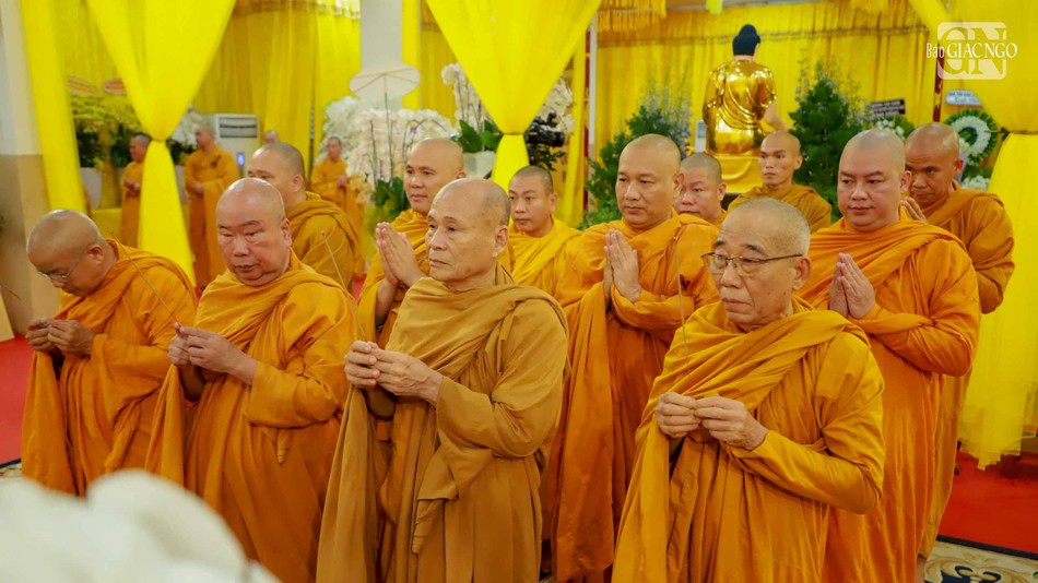 Chư tôn đức hệ phái Khất sĩ