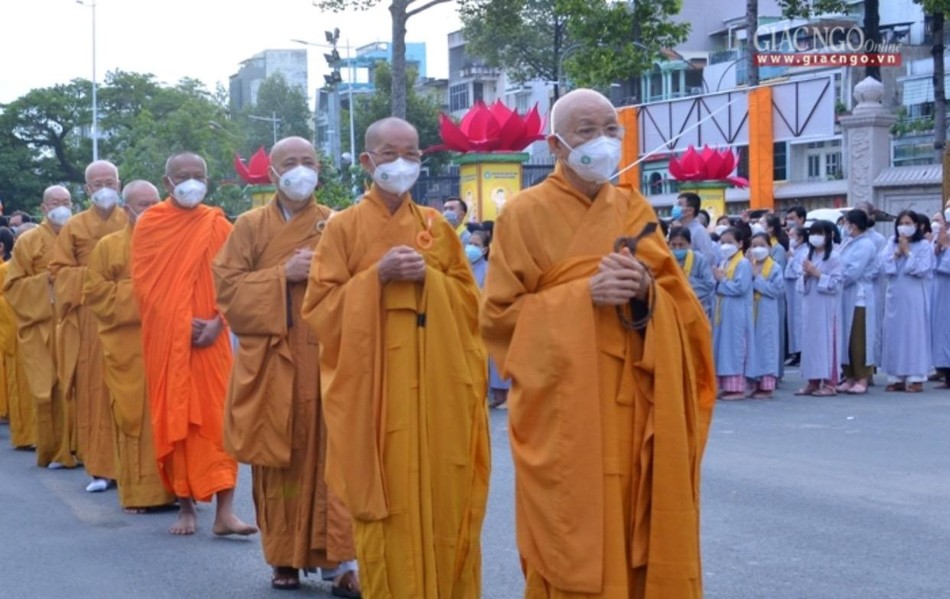 Chư tôn đức quang lâm lễ đài Chư tôn đức quang lâm lễ đài