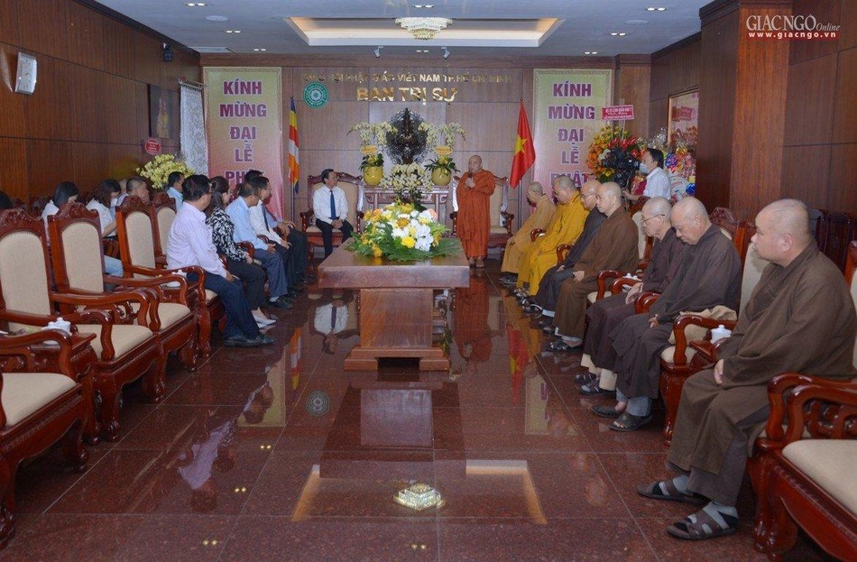 Buổi gặp mặt diễn ra trong không khí thân tình Buổi gặp mặt diễn ra trong không khí thân tình