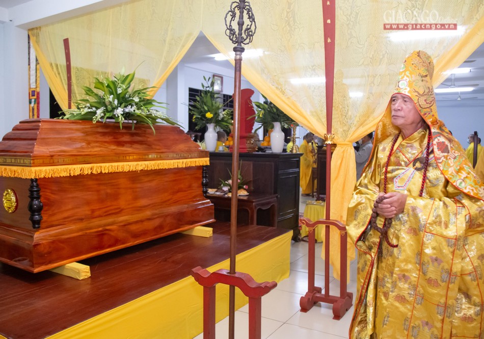 Hòa thượng Thích Huệ Tâm, viện chủ chùa Bảo Sơn (TP.Long Khánh) chứng minh tang lễ Hòa thượng Thích Huệ Tâm, viện chủ chùa Bảo Sơn (TP.Long Khánh) chứng minh tang lễ