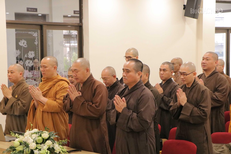 Chư tôn đức niệm Phật cầu gia bị Chư tôn đức niệm Phật cầu gia bị