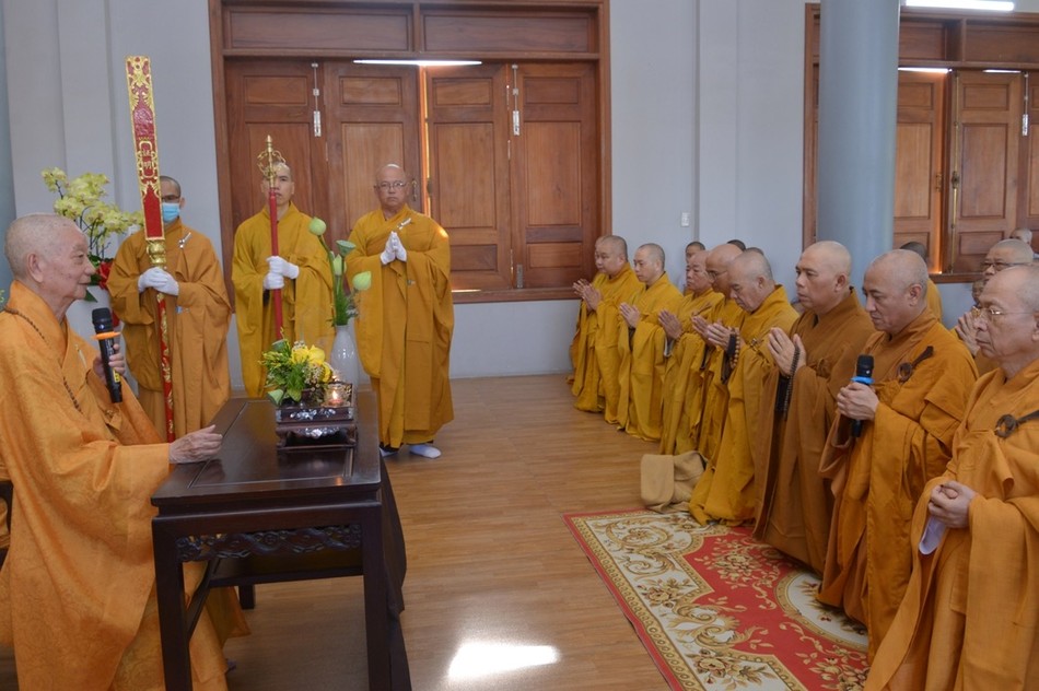 Đức Pháp chủ giáo giới, tin cậy Hòa thượng Thích Huệ Thông, pháp tôn của Đại lão Hòa thượng Thích Đạt Thanh cùng Tăng Ni giữ gìn truyền thống, tôn tạo chốn Tổ trang nghiêm Đức Pháp chủ giáo giới, tin cậy Hòa thượng Thích Huệ Thông, pháp tôn của Đại lão Hòa thượng Thích Đạt Thanh cùng Tăng Ni giữ gìn truyền thống, tôn tạo chốn Tổ trang nghiêm