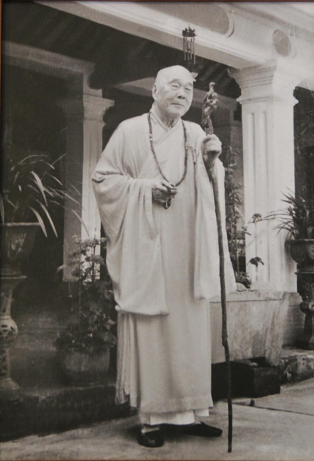 Đại lão Hòa thượng Thích Tịnh Khiết (1890-1973) Đại lão Hòa thượng Thích Tịnh Khiết (1890-1973)