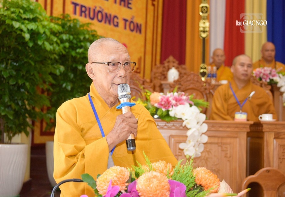 Hòa thượng Thích Huệ Tâm, Ủy viên Hội đồng Trị sự, Phó Trưởng ban Thường trực Ban Trị sự Phật giáo tỉnh Tây Ninh, Phó Trưởng ban Thường trực Ban Tổ chức Đại giới đàn Tâm Hòa X phát biểu khai mạc Hòa thượng Thích Huệ Tâm, Ủy viên Hội đồng Trị sự, Phó Trưởng ban Thường trực Ban Trị sự Phật giáo tỉnh Tây Ninh, Phó Trưởng ban Thường trực Ban Tổ chức Đại giới đàn Tâm Hòa X phát biểu khai mạc