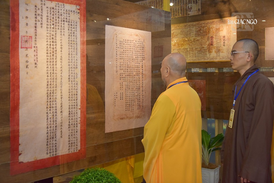 Các tư liệu mang đến cho công chúng một cái nhìn tổng quan về sự truyền thừa, sức sống linh động của Thiền phái Liễu Quán qua không gian và thời gian Các tư liệu mang đến cho công chúng một cái nhìn tổng quan về sự truyền thừa, sức sống linh động của Thiền phái Liễu Quán qua không gian và thời gian