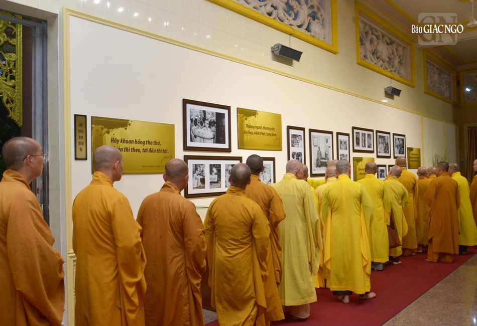 Hoài niệm Tôn sư