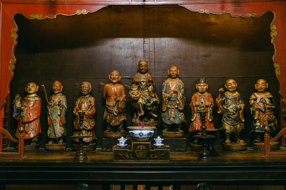 Bộ tượng thờ Thập bát La-hán