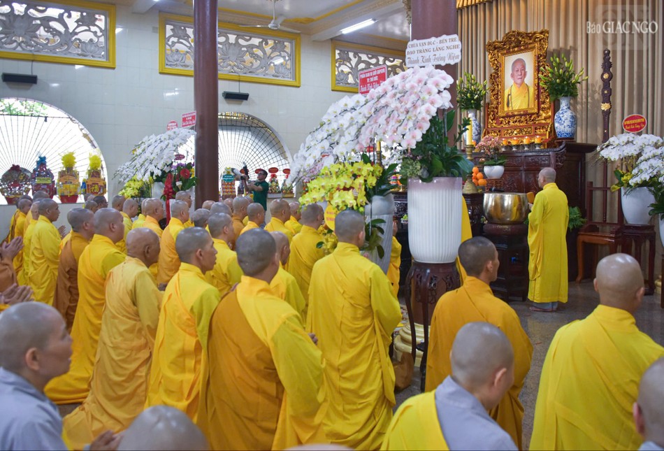 Quang cảnh buổi lễ tưởng niệm