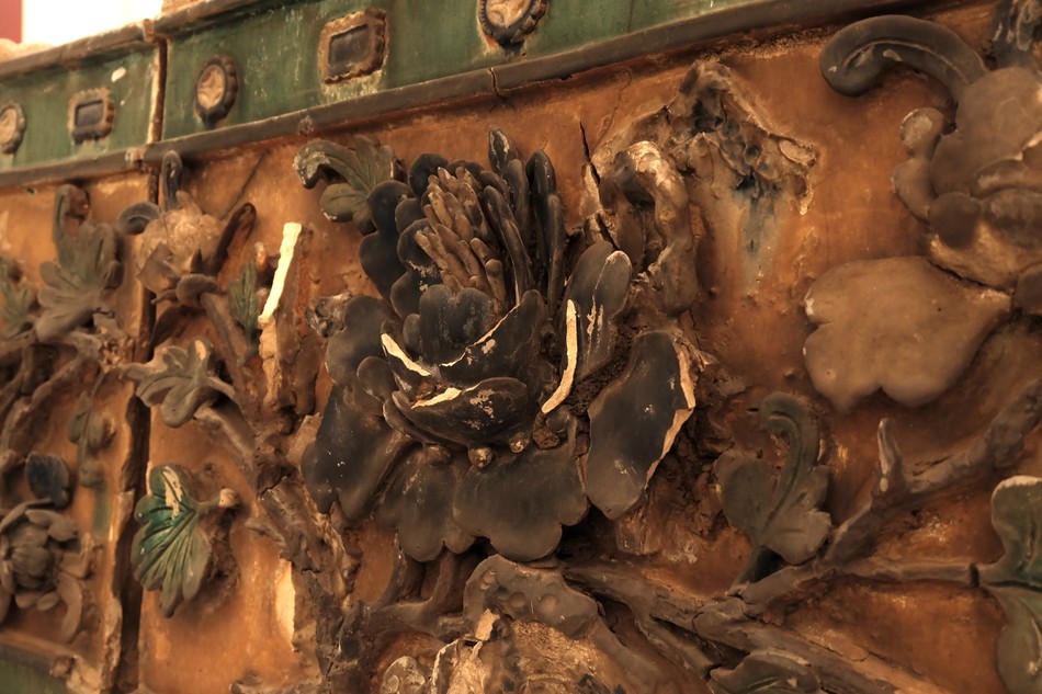 Các chi tiết được tạo tác hết sức tinh xảo, công phu Các chi tiết được tạo tác hết sức tinh xảo, công phu