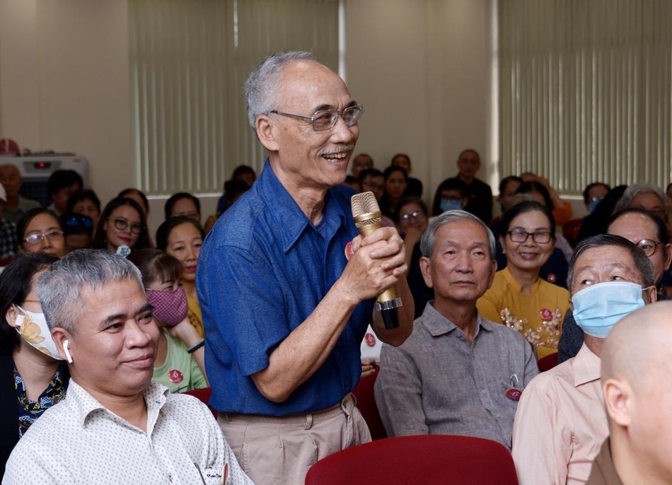 Nhà nghiên cứu Huỳnh Ngọc Trảng chia sẻ về việc viết báo Giác Ngộ, trở thành Phật tử Nhà nghiên cứu Huỳnh Ngọc Trảng chia sẻ về việc viết báo Giác Ngộ, trở thành Phật tử