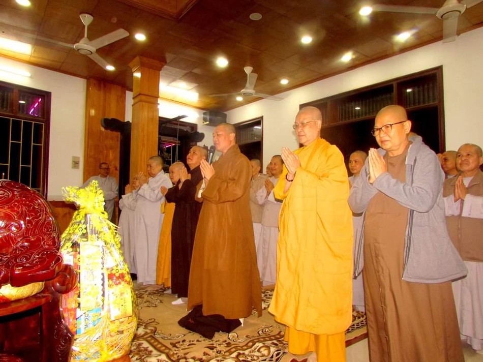 Đoàn lễ Phật tại tịnh thất Chơn Như (Nha Trang, Khánh Hòa) Đoàn lễ Phật tại tịnh thất Chơn Như (Nha Trang, Khánh Hòa)