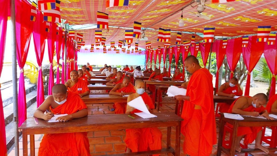 Thí sinh làm bài thi