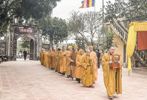 Cung nghinh chư tôn đức chứng minh Cung nghinh chư tôn đức chứng minh