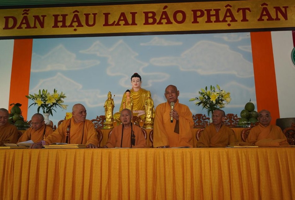 Thượng tọa Thích Quảng Tánh, Phó ban Thường trực BTS Phật giáo huyện kêu gọi Tăng Ni đóng góp tịnh tài cho Đại hội đại biểu nhiệm kỳ X Thượng tọa Thích Quảng Tánh, Phó ban Thường trực BTS Phật giáo huyện kêu gọi Tăng Ni đóng góp tịnh tài cho Đại hội đại biểu nhiệm kỳ X