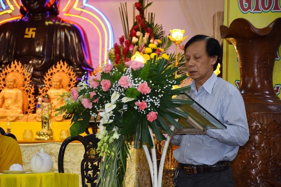 Ông Huỳnh Văn Bé phát biểu