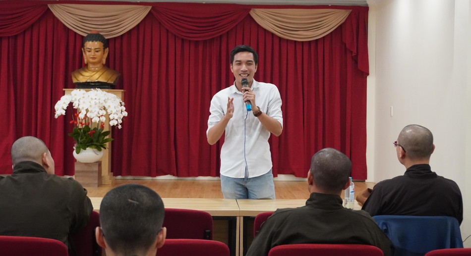 Biên tập viên Nguyễn Phú Cường, Phó Chủ nhiệm Thường trực Câu lạc bộ trả lời câu hỏi cộng tác viên Biên tập viên Nguyễn Phú Cường, Phó Chủ nhiệm Thường trực Câu lạc bộ trả lời câu hỏi cộng tác viên