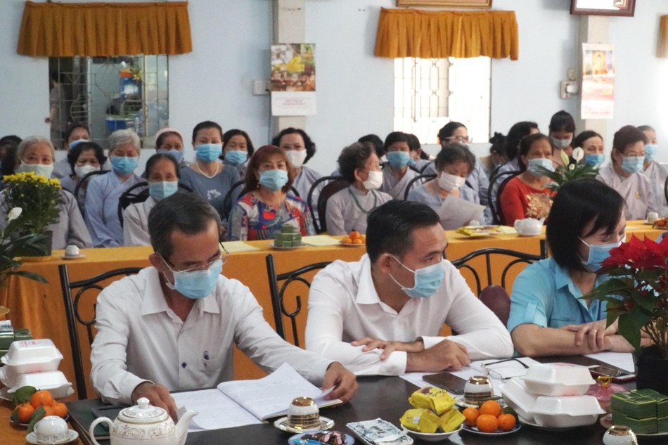 Chư tôn đức Tăng Ni và lãnh đạo chính quyền, Phật tử tham dự Chư tôn đức Tăng Ni và lãnh đạo chính quyền, Phật tử tham dự