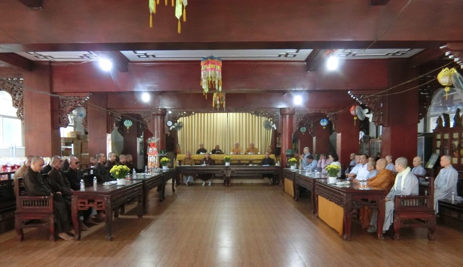 Trước tình hình diễn biến phức tạp của dịch covid-19, Ban Trị sự huyện Nhà Bè tiến hành lễ tổng kết nội bộ - Ảnh: Hiển Quang