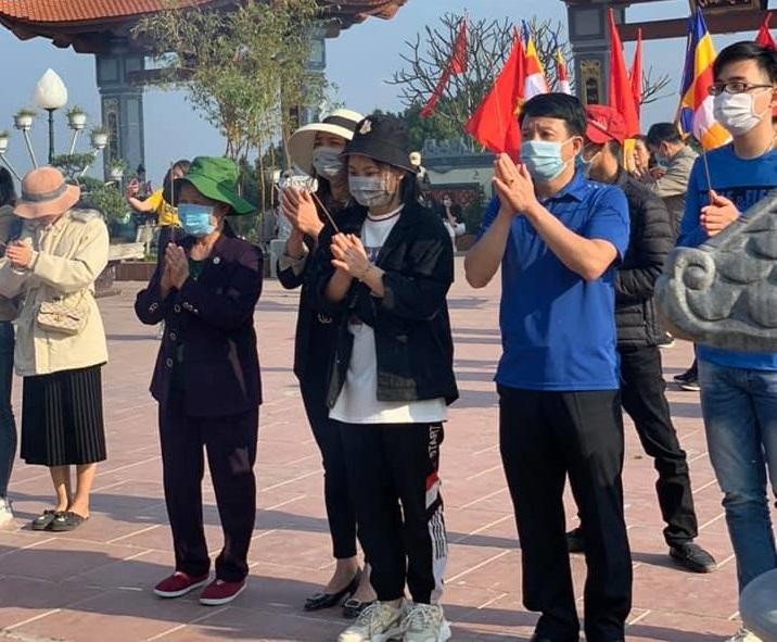 Lượng khách đến lễ Phật tại các chùa giảm sút so với các năm trước Lượng khách đến lễ Phật tại các chùa giảm sút so với các năm trước