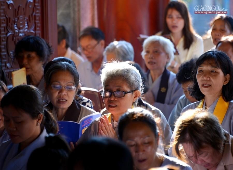 Tụng kinh Dược Sư cầu an đầu năm - Ảnh minh họa Tụng kinh Dược Sư cầu an đầu năm - Ảnh minh họa