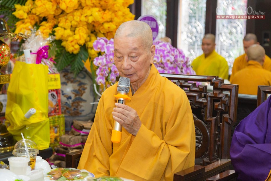 Trưởng lão Hòa thượng Thích Trí Quảng ban đạo từ Trưởng lão Hòa thượng Thích Trí Quảng ban đạo từ