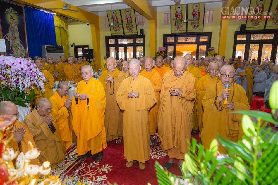 Chư tôn đức giáo phẩm Hội đồng Chứng minh, Hội đồng Trị sự niêm hương tưởng Chư tôn đức giáo phẩm Hội đồng Chứng minh, Hội đồng Trị sự niêm hương tưởng