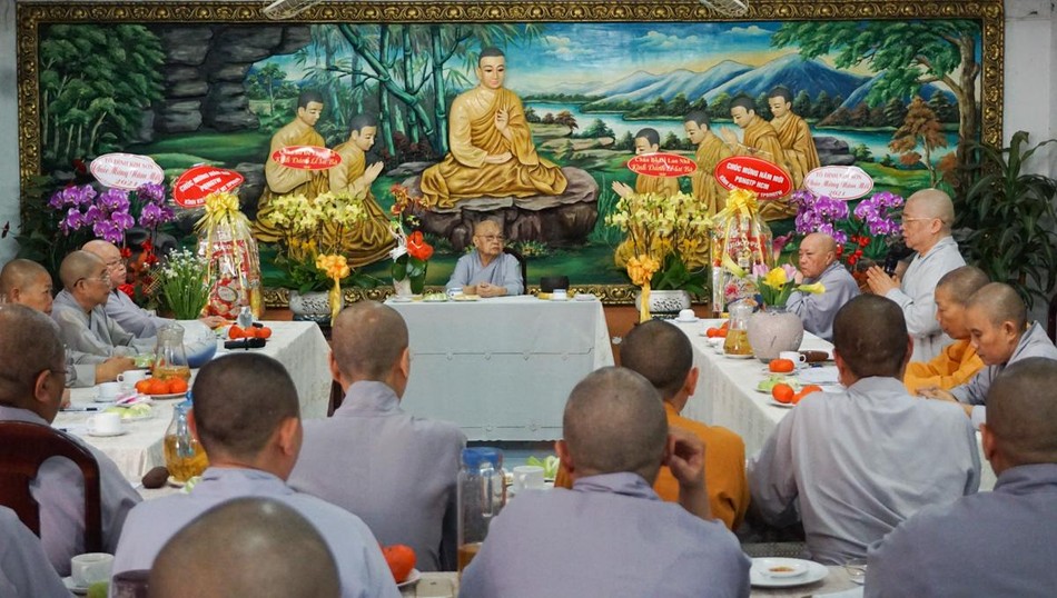 Chư Ni họp mặt thảo luận một số hoạt động Phật sự trước thềm xuân Tân Sửu Chư Ni họp mặt thảo luận một số hoạt động Phật sự trước thềm xuân Tân Sửu
