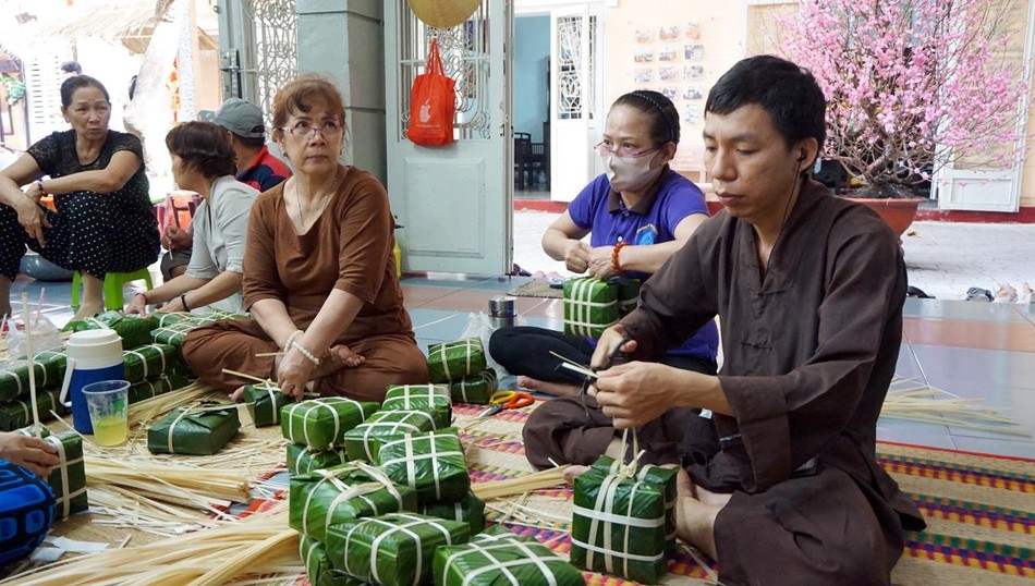 Chiếc bánh vuông vức và đẹp mắt Chiếc bánh vuông vức và đẹp mắt