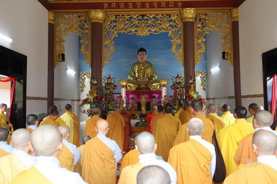 Lễ tạ Tam bảo chùa Phú Sơn Lễ tạ Tam bảo chùa Phú Sơn