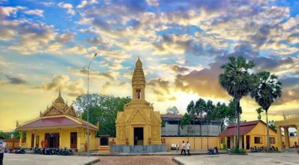 Di tích tháp 4 Hòa thượng liệt sĩ Di tích tháp 4 Hòa thượng liệt sĩ