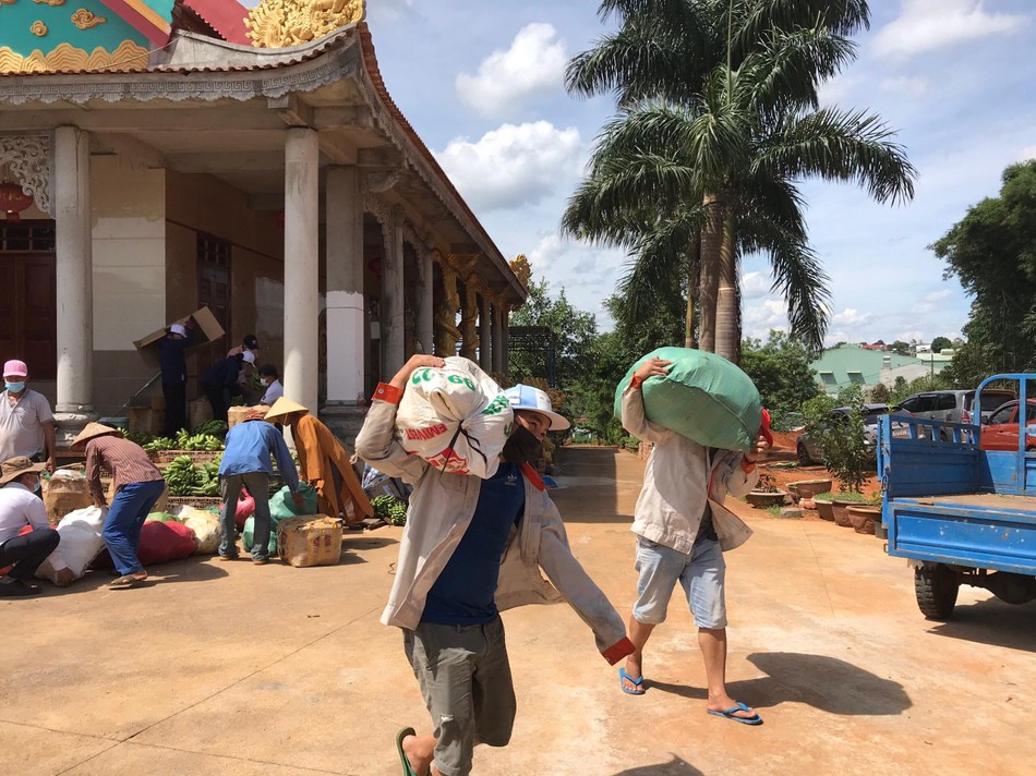 Nói sao cho hết những tình cảm Phật tử Tây nguyên - Ảnh: TNPT Nói sao cho hết những tình cảm Phật tử Tây nguyên - Ảnh: TNPT