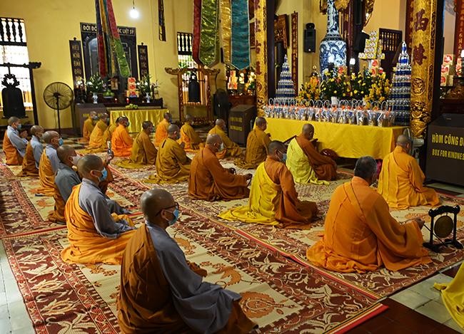 Chư Tăng Ni tại lễ tác pháp An cư kiết hạ - trường hạ chùa Quán Sứ