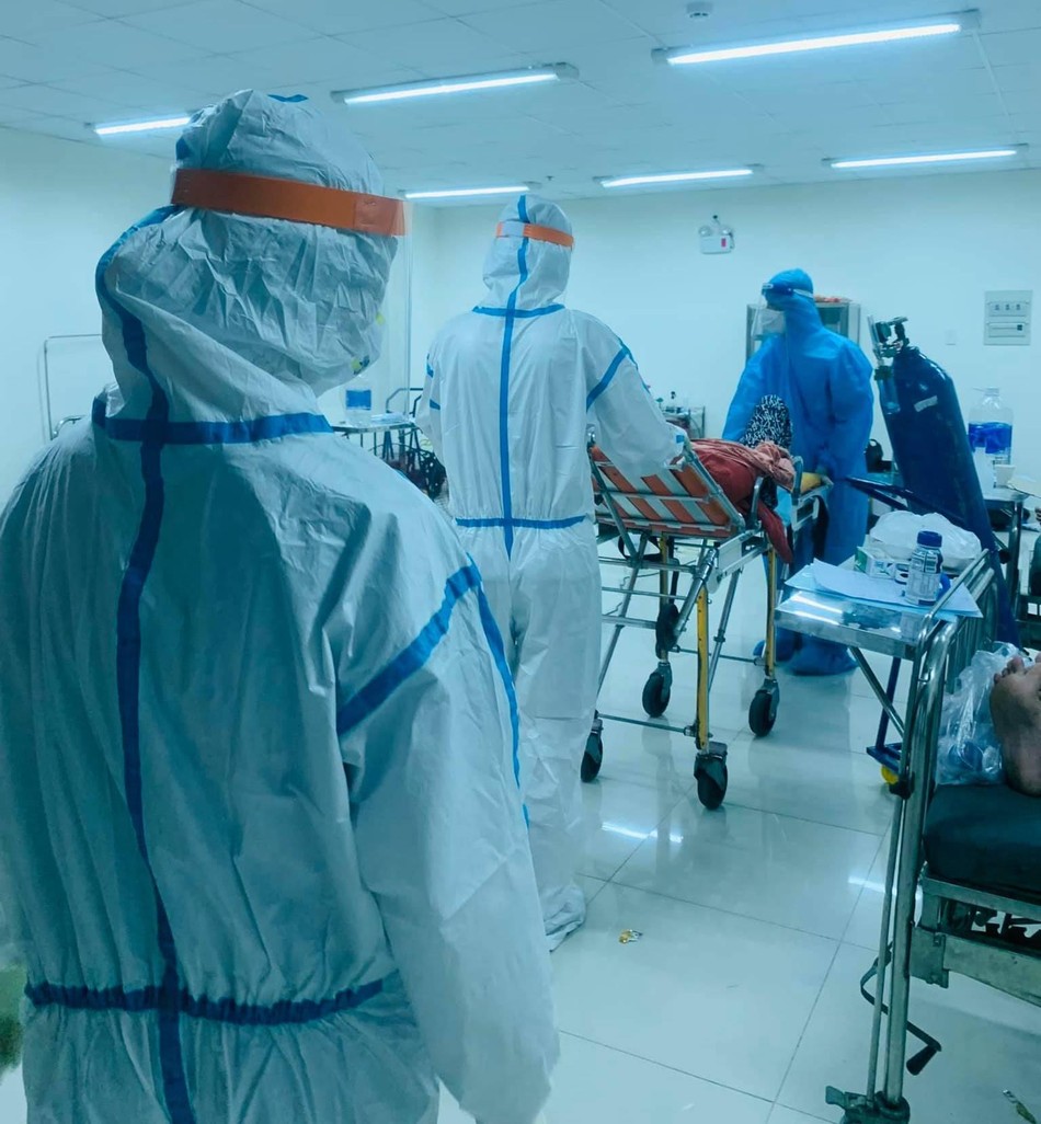 Đội ngũ ở tuyến đầu đã làm hết công suất nhưng số ca nhiễm vẫn ngày một tăng cao Đội ngũ ở tuyến đầu đã làm hết công suất nhưng số ca nhiễm vẫn ngày một tăng cao