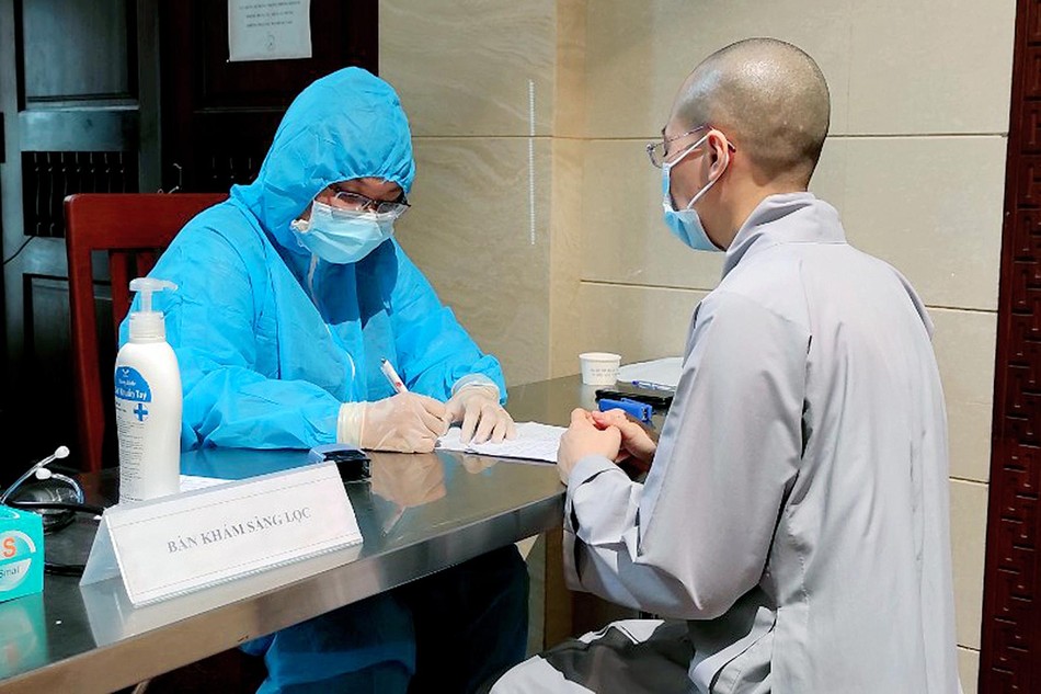 Khám sàng lọc trước tiêm Khám sàng lọc trước tiêm