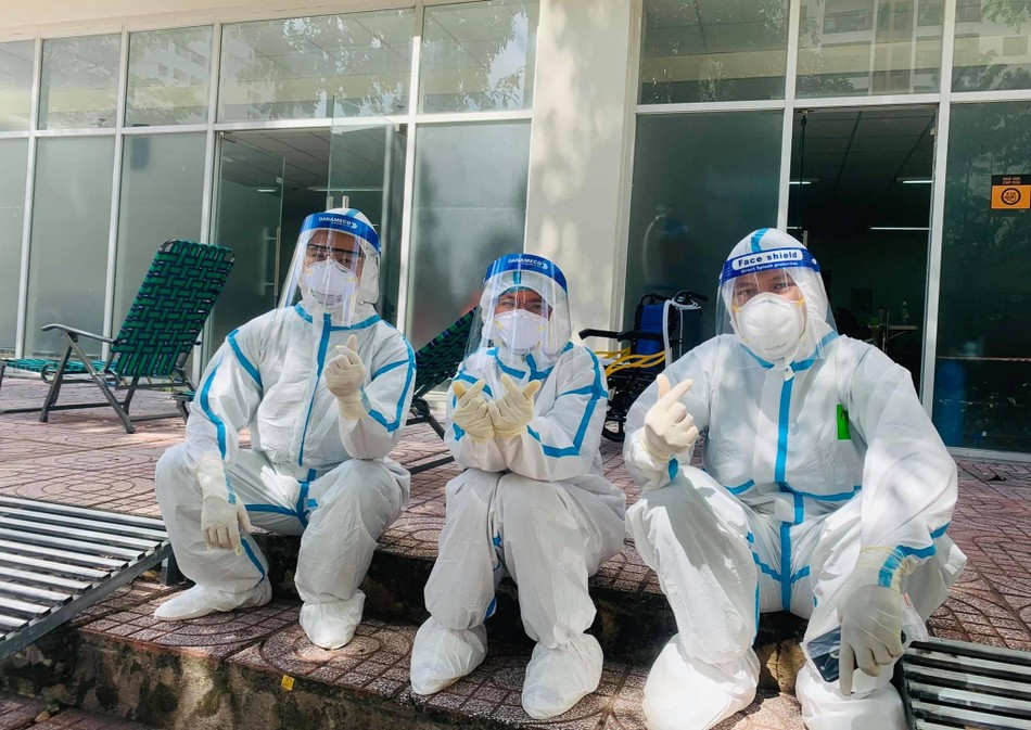 Đồng đội trong giờ giải lao ít ỏi Đồng đội trong giờ giải lao ít ỏi