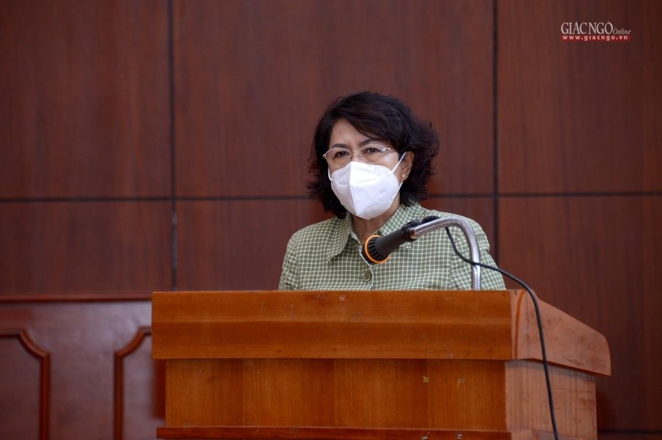 Bà Tô Thị Bích Châu phát biểu khai mạc Bà Tô Thị Bích Châu phát biểu khai mạc