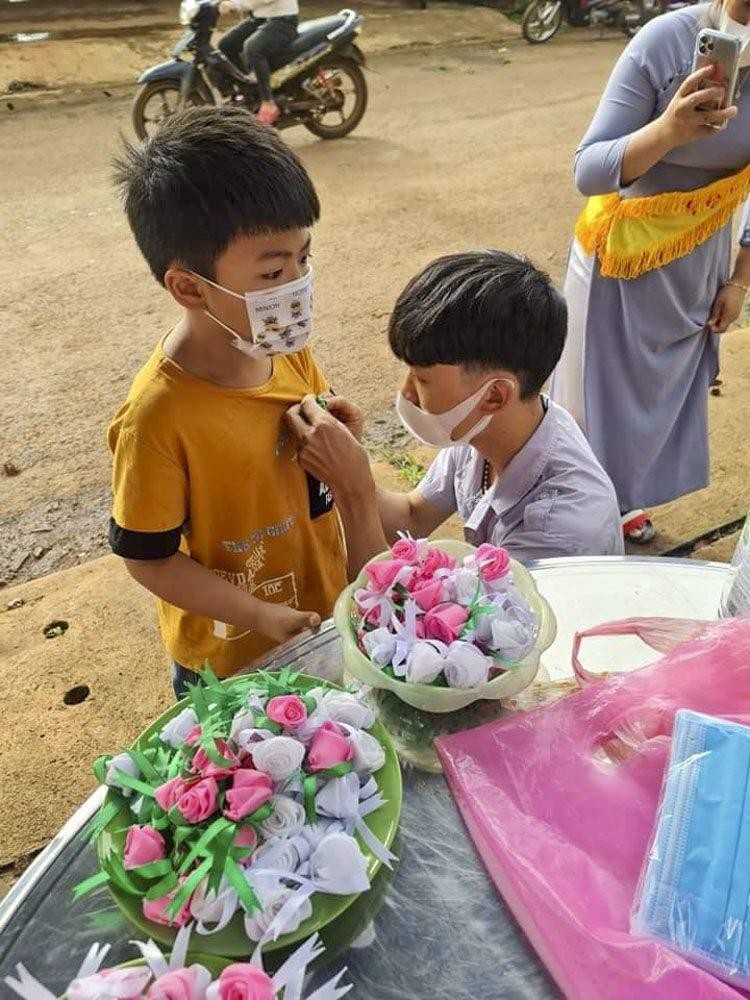 Đại lễ Vu lan năm nay đặc biệt vắng lặng nhưng ý nghĩa của nó không hề vơi đi... Đại lễ Vu lan năm nay đặc biệt vắng lặng nhưng ý nghĩa của nó không hề vơi đi...