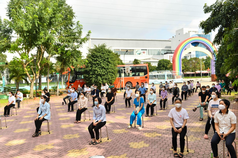 91 tình nguyện viên các tôn giáo được trở về sau 1 tháng làm việc tại các bệnh viện dã chiến