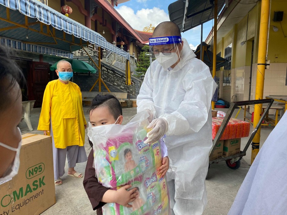 Chia sẻ trong tình pháp lữ tại chùa Bình An Chia sẻ trong tình pháp lữ tại chùa Bình An