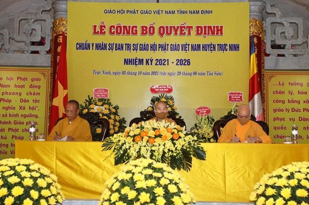 Chư tôn đức chứng minh