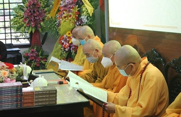 Chư tôn đức tham khảo bản báo cáo hoạt động Phật sự Chư tôn đức tham khảo bản báo cáo hoạt động Phật sự