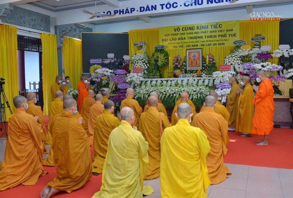 Chư tôn đức thành kính đảnh lễ, tri ân vị cao Tăng thạc đức của GHPGVN