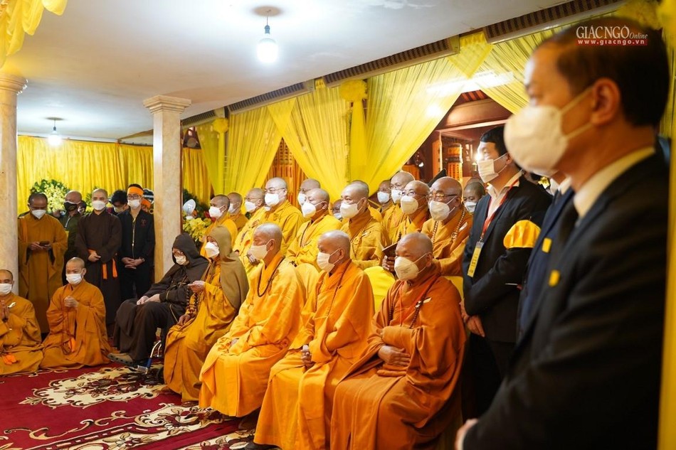 Chư tôn giáo phẩm Hội đồng Chứng minh, Hội đồng Trị sự tham dự lễ truy niệm