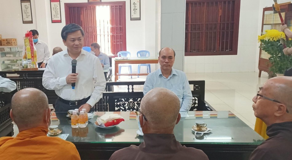 Ông Lê Đức Thọ chia sẻ niềm vui đến với GHPGVN và Phật giáo tỉnh nhà nhân dịp Đại lễ Kỷ niệm 40 năm thành lập GHPGVN sắp tới Ông Lê Đức Thọ chia sẻ niềm vui đến với GHPGVN và Phật giáo tỉnh nhà nhân dịp Đại lễ Kỷ niệm 40 năm thành lập GHPGVN sắp tới