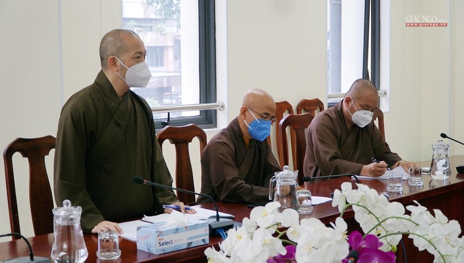 Thượng tọa Thích Quang Thạnh phát biểu tại buổi họp