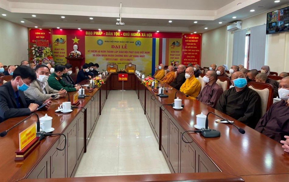 Quang cảnh Đại lễ Kỷ niệm 40 năm thành lập GHPGVN tại điểm cầu tỉnh Lâm Đồng Quang cảnh Đại lễ Kỷ niệm 40 năm thành lập GHPGVN tại điểm cầu tỉnh Lâm Đồng