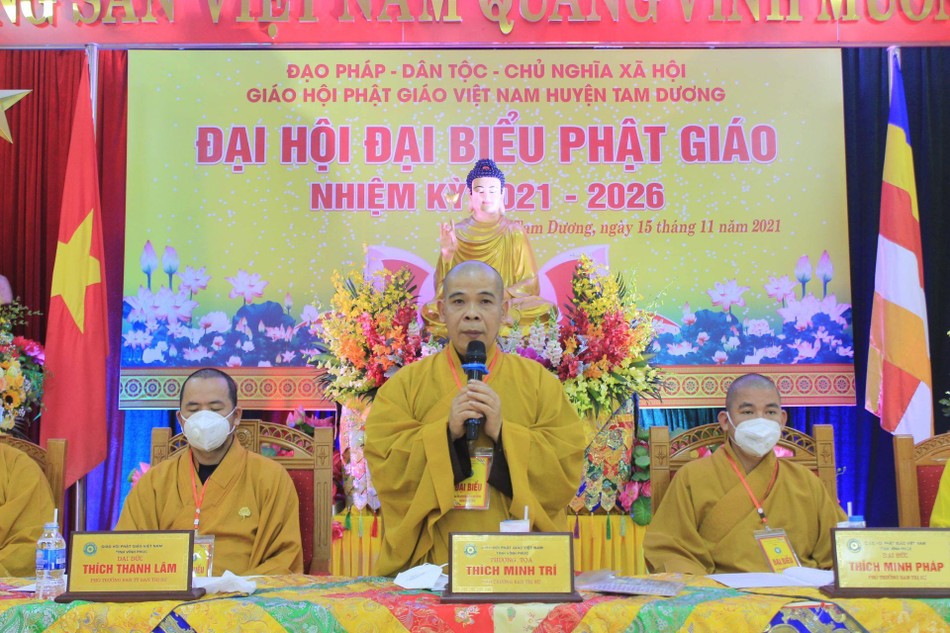 Thượng tọa Thích Minh Trí ban đạo từ Thượng tọa Thích Minh Trí ban đạo từ