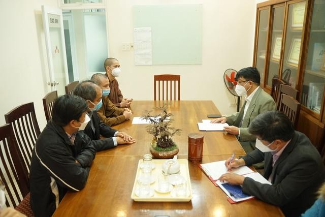 Cuộc họp nhanh giữa các đơn vị liên quan Cuộc họp nhanh giữa các đơn vị liên quan