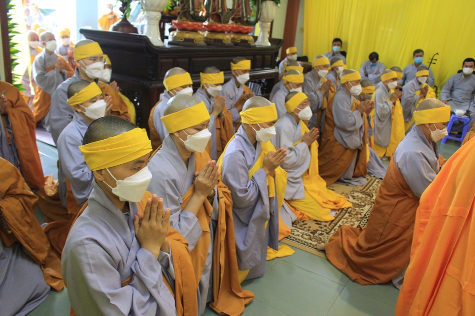 Môn đồ đệ tử cố Ni trưởng