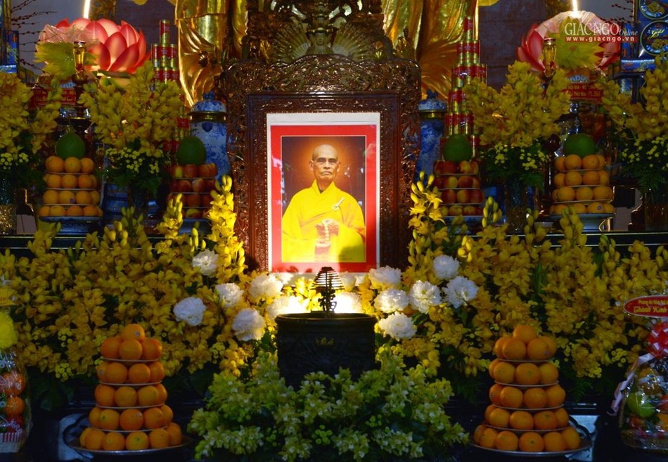 Di ảnh Đức Đệ tam Pháp chủ GHPGVN tại chánh điện tổ đình Vĩnh Nghiêm Di ảnh Đức Đệ tam Pháp chủ GHPGVN tại chánh điện tổ đình Vĩnh Nghiêm